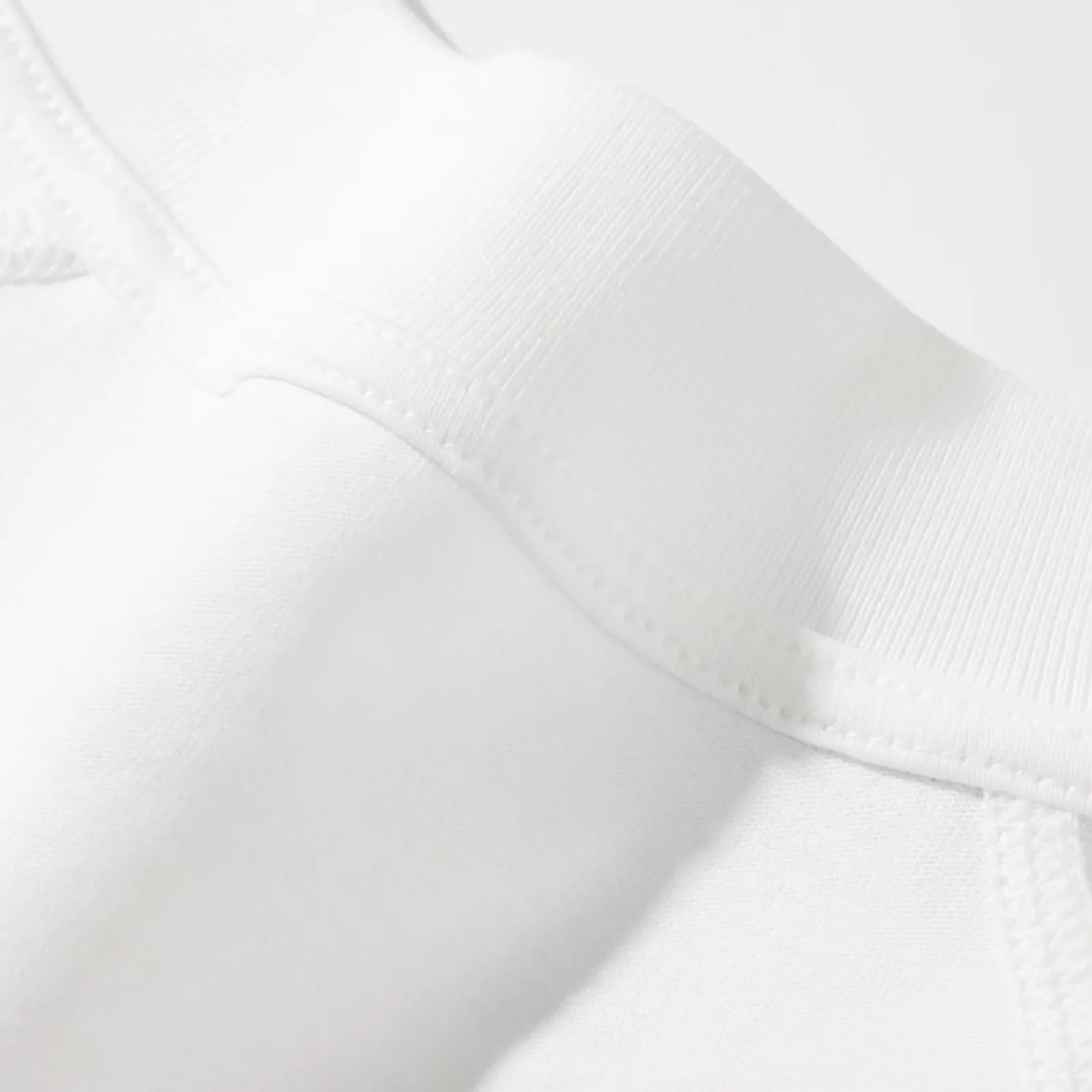 Deze kerel is dol op zijn auto - Street Fashion For Short Guys recensie en prijs